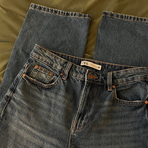 🟥SOLD🟥 Dark Wash Straight Leg Jeans - Picture 3 of 5